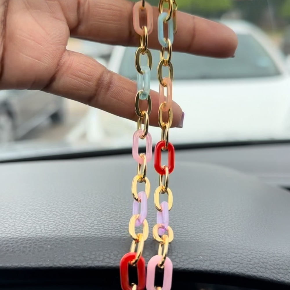 Colorful Link Necklace - Picture 5 of 5
